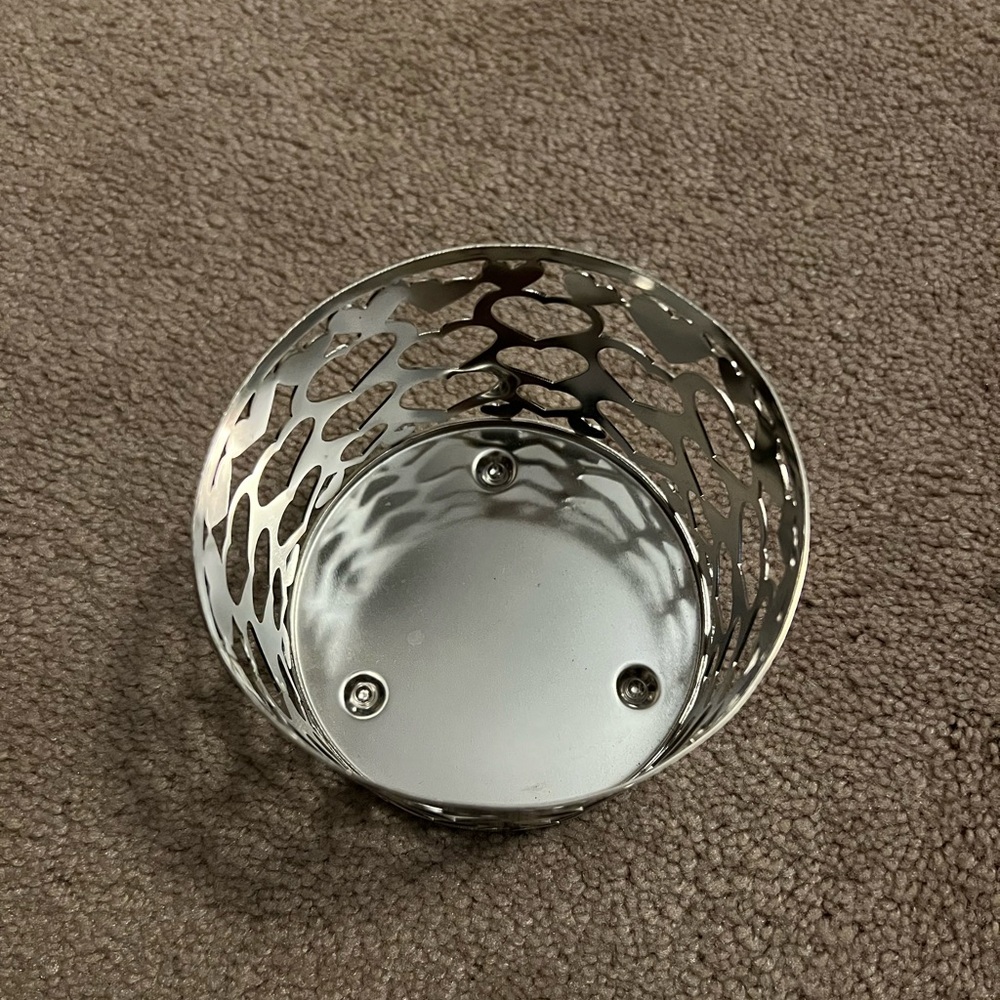 Slatkin & Co Hearts Candle Holder - Picture 4 of 4